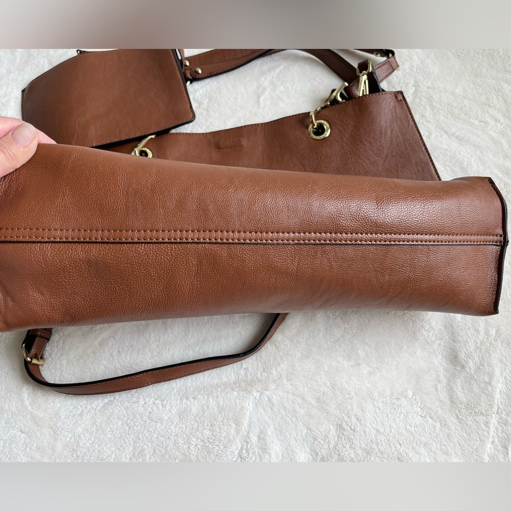 CK reversible tote with pouch shoulder & crossbody strap - Picture 8 of 12